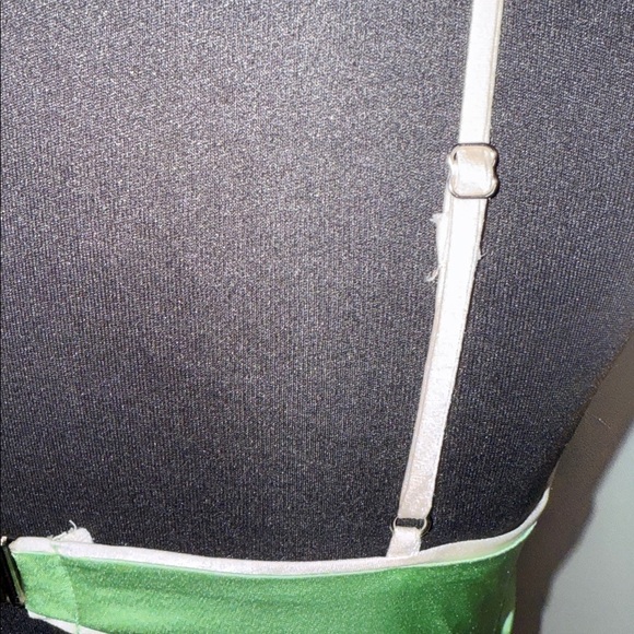 Fore (carried at Bloomingdale’s) Elegant Cut Out Semi Open Back Dress SZ Medium - Picture 8 of 11